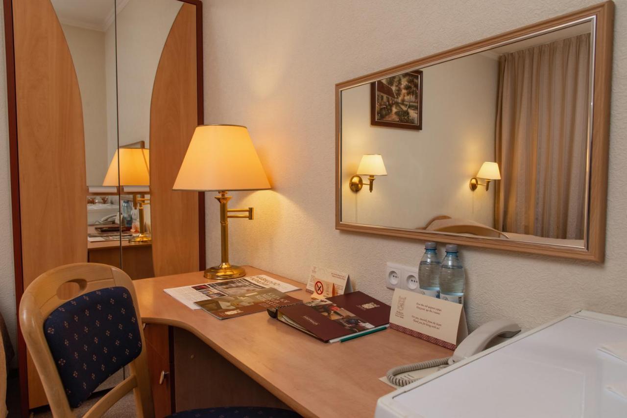 Optima Collection Aurora Kryvyi Rih Hotel Ngoại thất bức ảnh